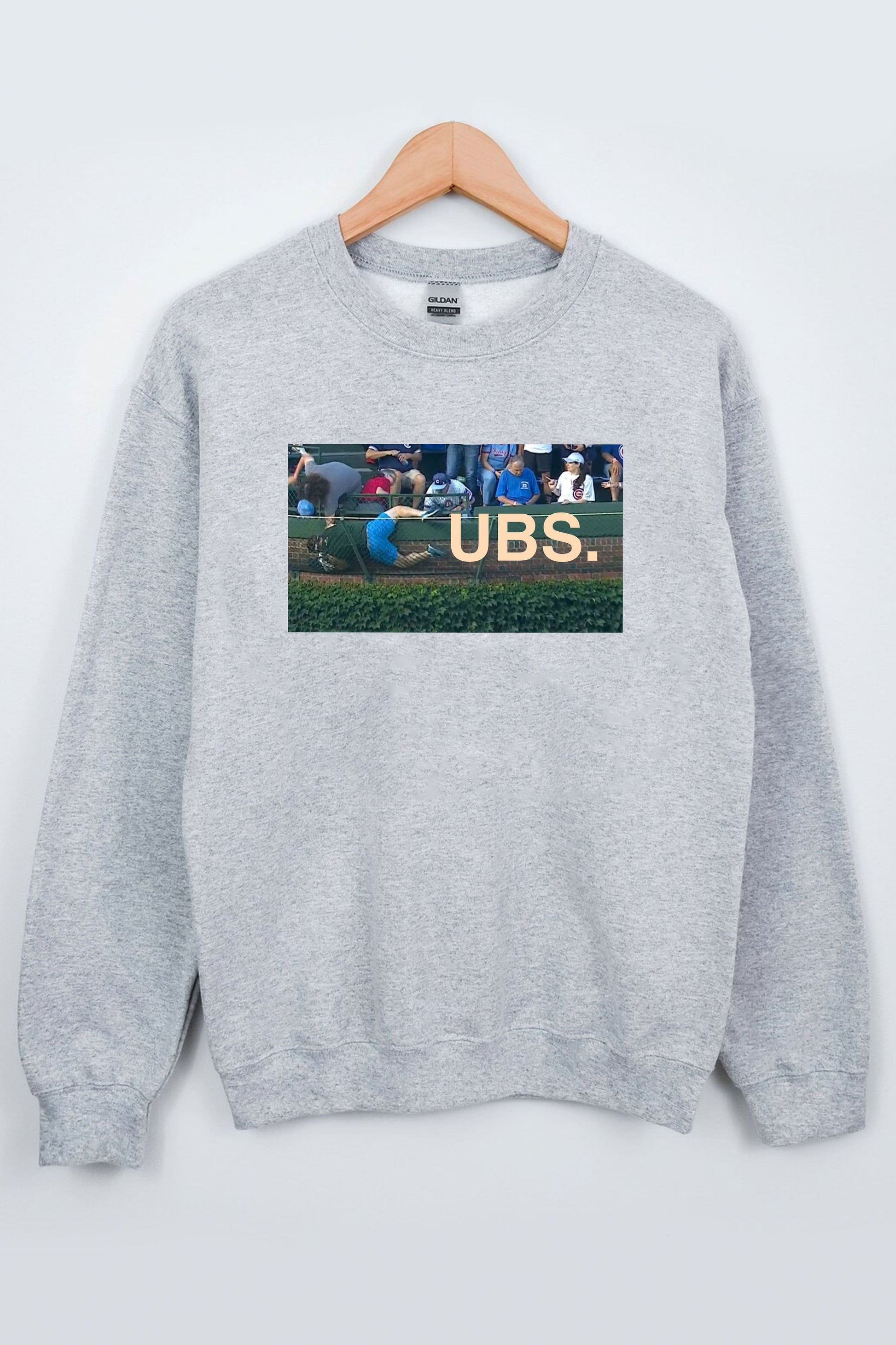 Man Catching Ball Cubs Shirt 20253